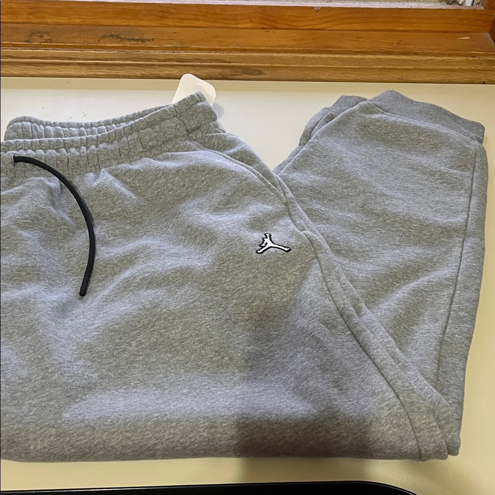 Jordan men’s sz 3XL Gray Logo Fleece Joggers